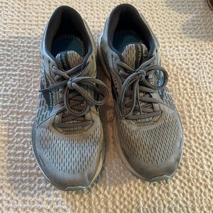 Brooks adrenaline 9.5